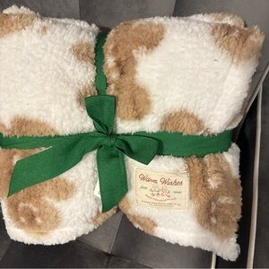 Brand new limited edition Aerie Gingerbread fleece blanket